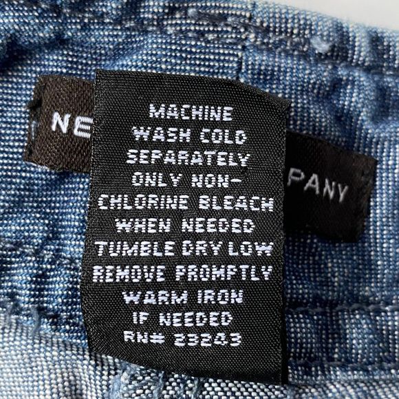 New York and Company Denim Capris Womens 12 Blue Pockets Button Accents - Picture 7 of 14